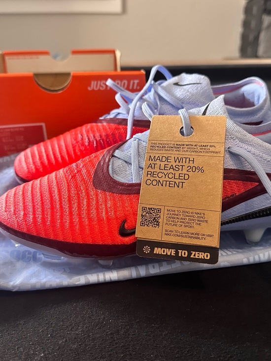 Phantom 6 Low Elite FG Cleats w/bag-box